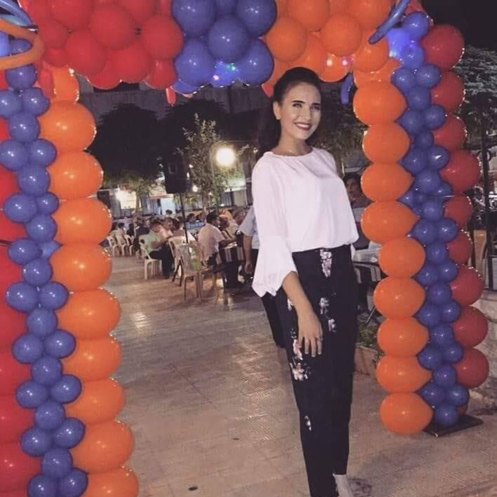 Meet your Posher, Randi